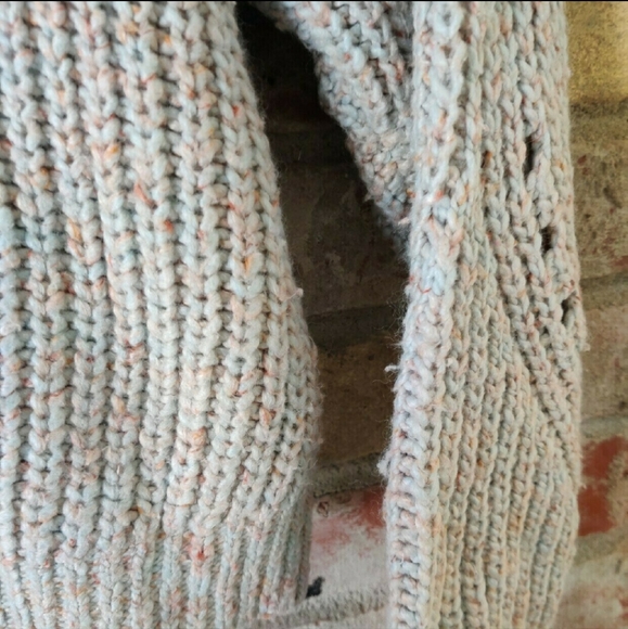 PointSur Chunky Ribbed Sweater - Picture 3 of 10